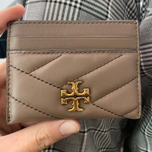 Click for Price Details! Tory Burch Card Case - Picture 2 of 8